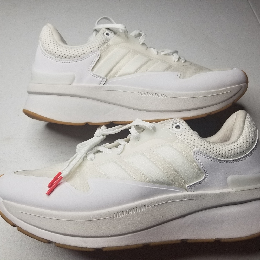 Sz 9.5 Rare really cool Adidas off white